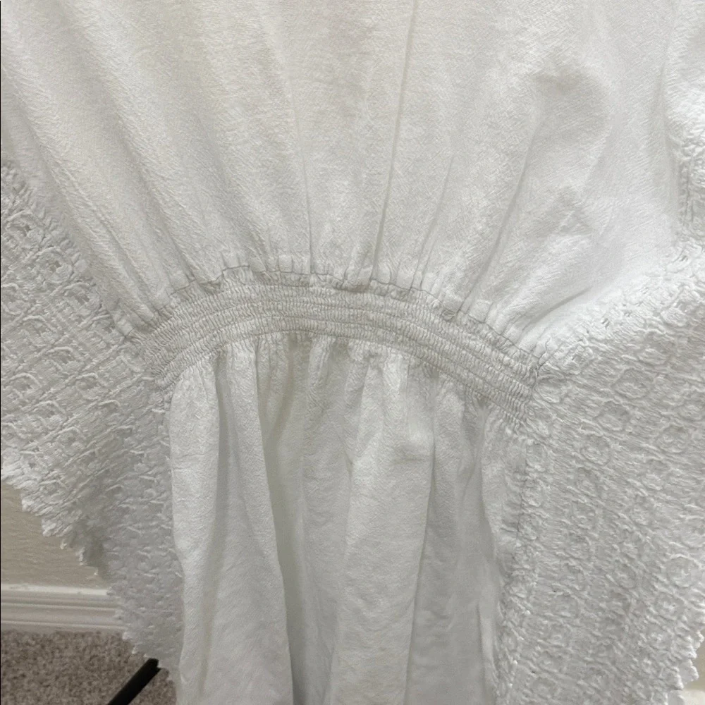 Elegant White Women's Swim Cover-Up - Picture 4 of 6